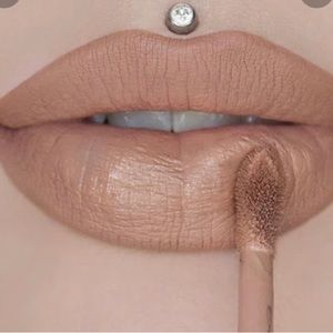 Jeffrey Star 🌟 Velour liquid lipstick: Hunty